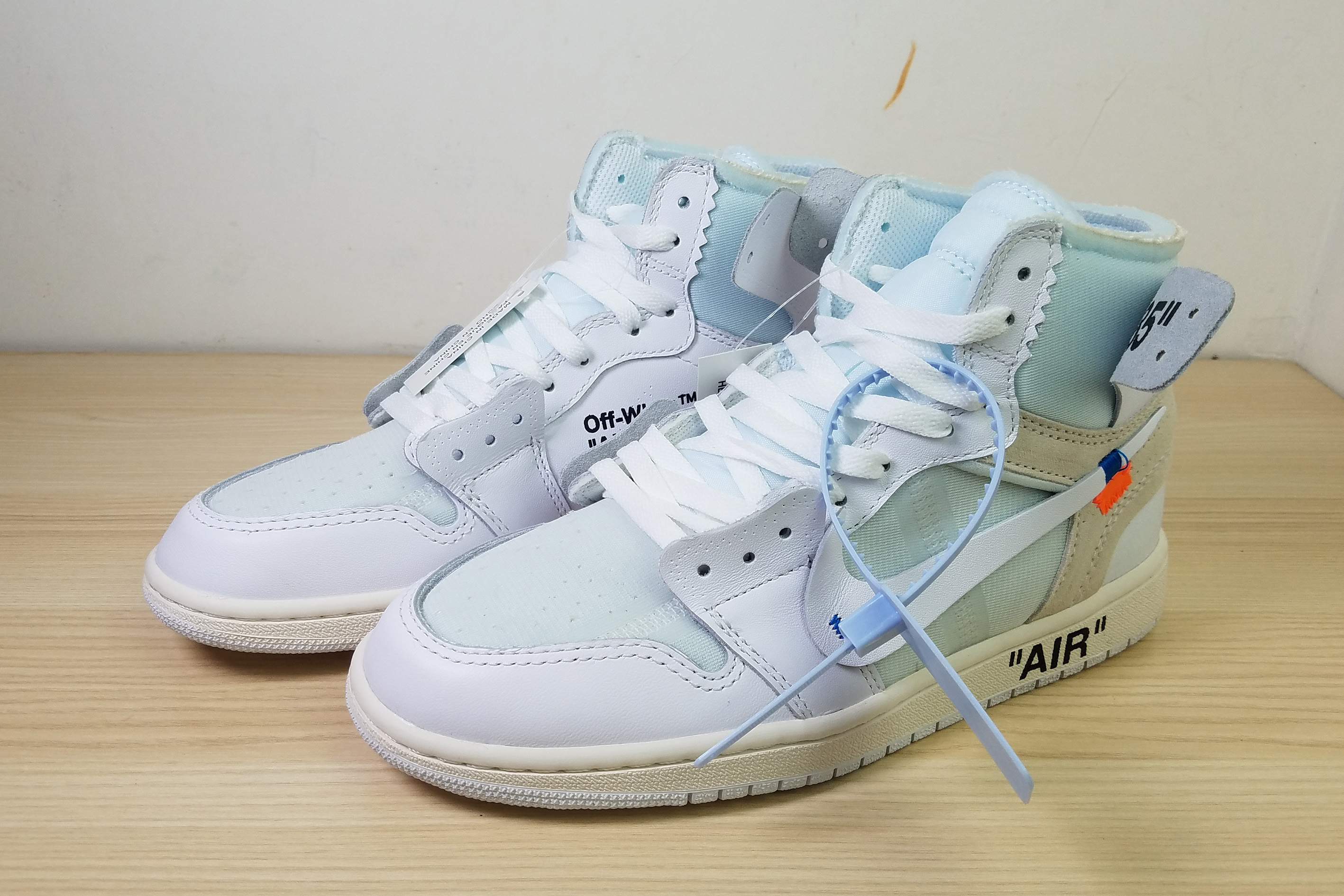 Air Jordan 1 White Light Blue